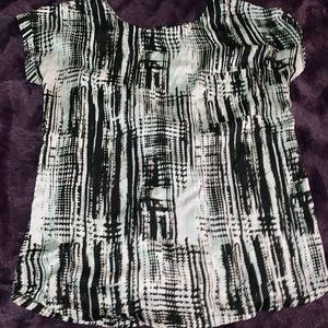 Black&white marble shirt with zipper in the back